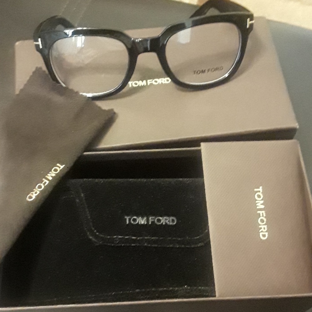 TOM FORD GLASSES